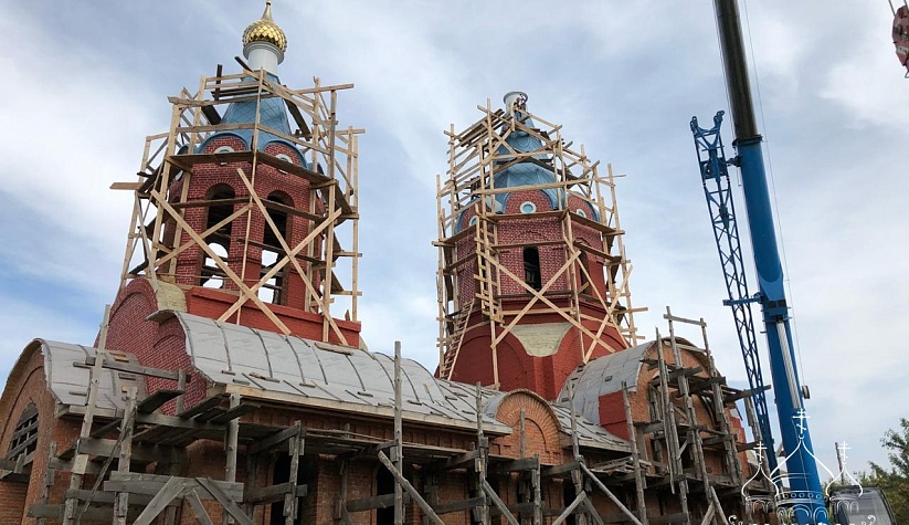 Купола, барабаны и кресты с шарами для Казанского храма в селе Вторые Левые Ламки
