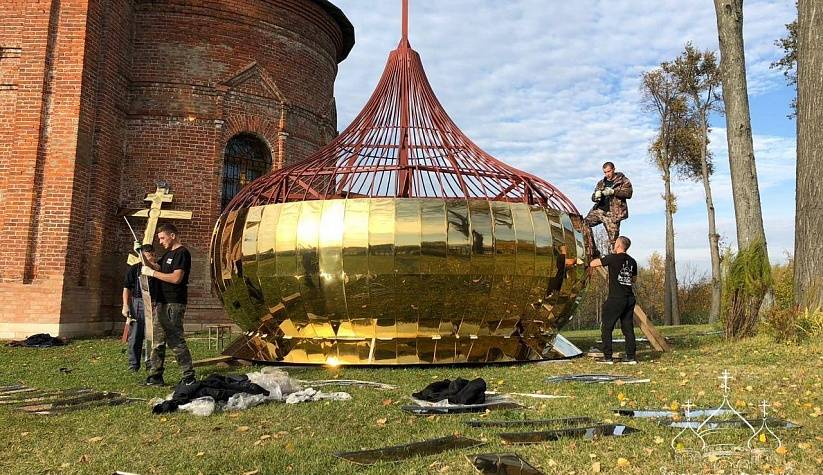 Изготовление и монтаж купола с крестом на Михаило-Архангельский храм в д. Шарапово